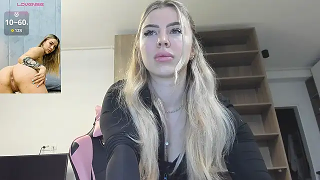 Megan Ros online show from 03-03-25, 03:42