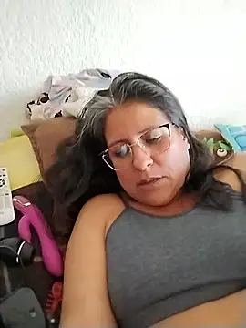 Snapshot of LucifernandaSw chatting on 01-14-25, 03:47 LucifernandaSw online show from 01-14-25, 03:47