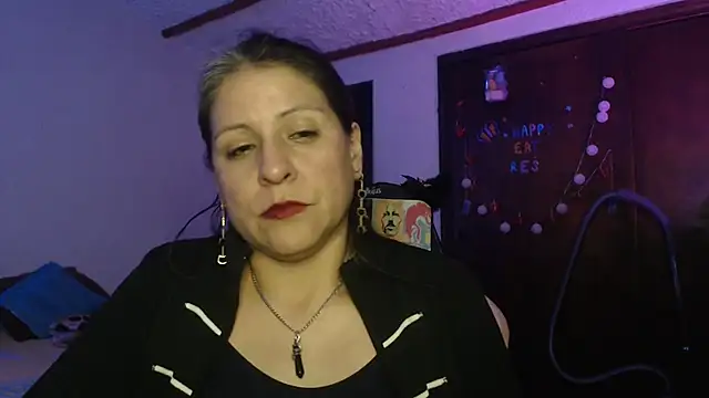 LucifernandaSw online show from 04-30-26, 06:53