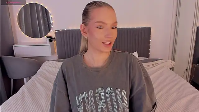 CassieRayss online show from 01-16-26, 03:49