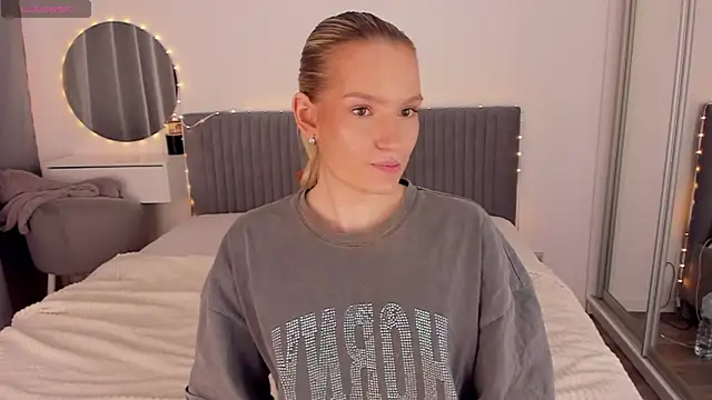 CassieRayss online show from 04-27-26, 02:59