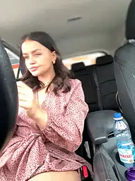 Snapshot of AngelinaTeller chatting on 12-28-24, 05:33 AngelinaTeller online show from 12-28-24, 05:33