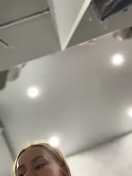 Snapshot of AngelinaTeller chatting on 02-11-25, 01:31 AngelinaTeller online show from 02-11-25, 01:31