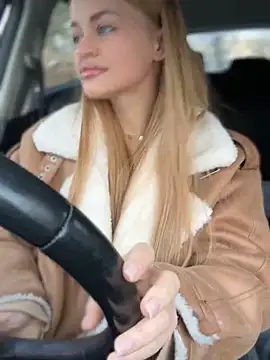 Snapshot of AngelinaTeller chatting on 03-01-25, 03:10 AngelinaTeller online show from 03-01-25, 03:10