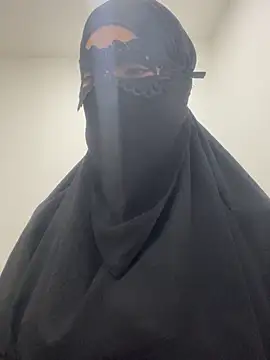 Snapshot of Hijabi_HotGirls chatting on 02-22-25, 05:57 Hijabi HotGirls online show from 02-22-25, 05:57
