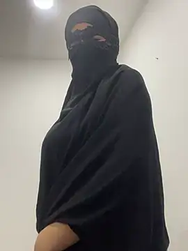 Snapshot of Hijabi_HotGirls chatting on 02-23-25, 11:36 Hijabi HotGirls online show from 02-23-25, 11:36