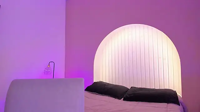 martina duque  online show from 04-10-26, 05:28