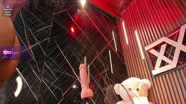 Snapshot of Alisse_Miller chatting on 01-16-25, 09:08 Alisse Miller online show from 01-16-25, 09:08