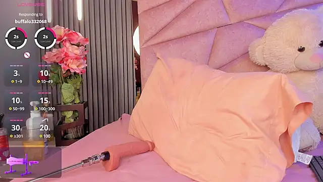 Snapshot of Alisse_Miller chatting on 02-23-25, 04:39 Alisse Miller online show from 02-23-25, 04:39