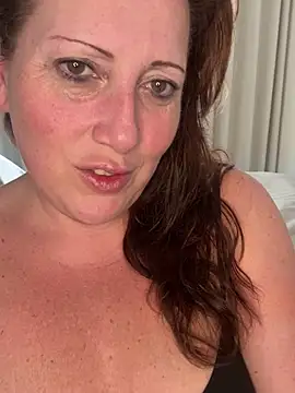 xsexycurvymilf online show from 03-19-25, 02:57