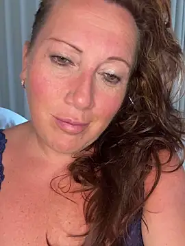 xsexycurvymilf online show from 09-11-25, 10:37