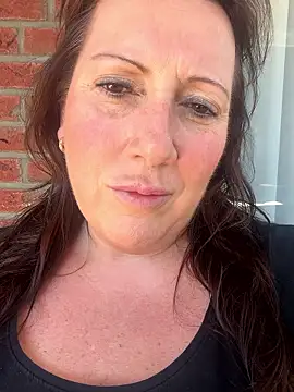 Snapshot of xsexycurvymilf chatting on 04-08-26, 11:32 xsexycurvymilf online show from 04-08-26, 11:32