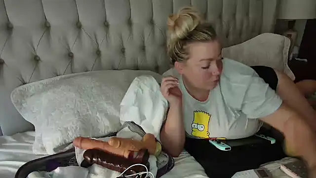 Snapshot of Beauty4AGent chatting on 01-22-25, 02:14 Beauty4AGent online show from 01-22-25, 02:14