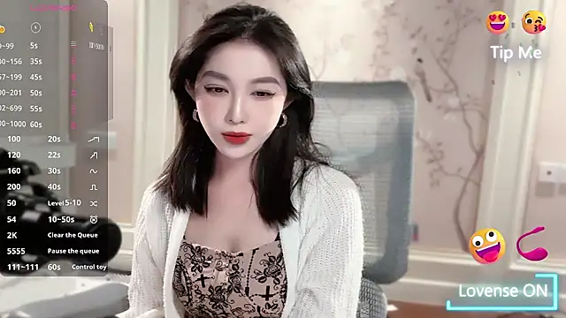 vyizh- online show from 10-20-25, 01:33