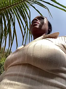 Dellah26 online show from 02-08-25, 12:17