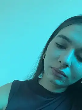 Coralinee 01 online show from 05-14-26, 05:09