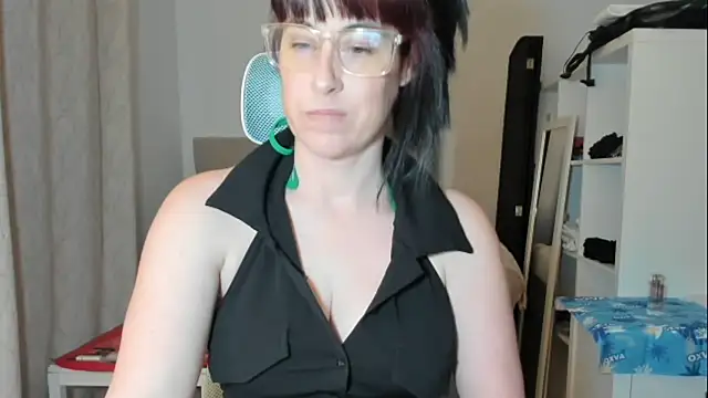 emmita69  online show from 02-08-26, 01:09