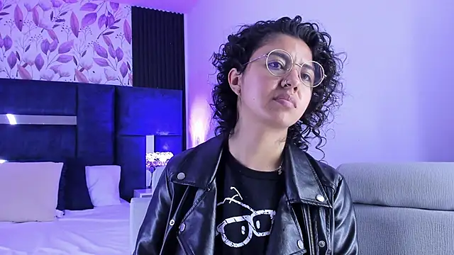 Amareto  online show from 02-04-25, 01:48