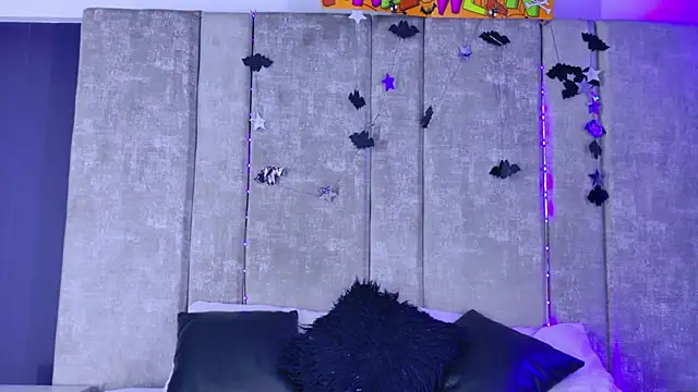 Amareto  online show from 10-29-25, 11:12