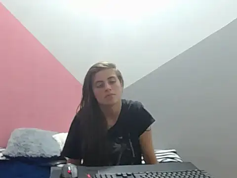 Snapshot of Merily_streep chatting on 11-06-25, 06:53 Merily streep online show from 11-06-25, 06:53