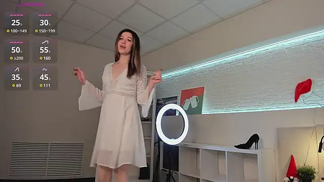 Snapshot of BelovedRuby chatting on 12-28-24, 11:41 BelovedRuby online show from 12-28-24, 11:41