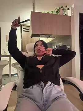 PetitLumiere online show from 12-28-24, 02:11