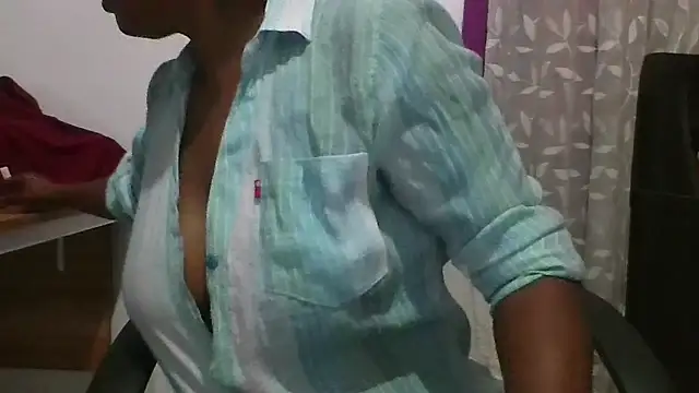 angelsilvia online show from 11-21-25, 07:07