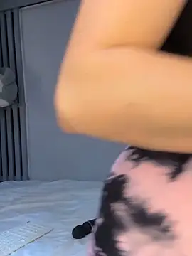 Victoria-And1 online show from 12-07-24, 07:32