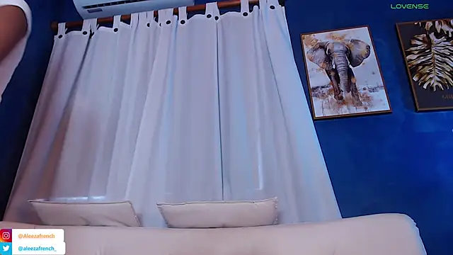 AleezaFrench online show from 12-09-24, 01:24