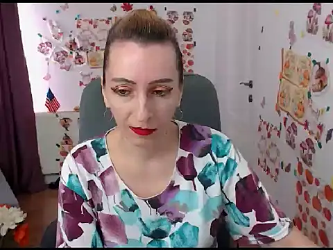 EvelynAngell online show from 09-19-25, 06:15