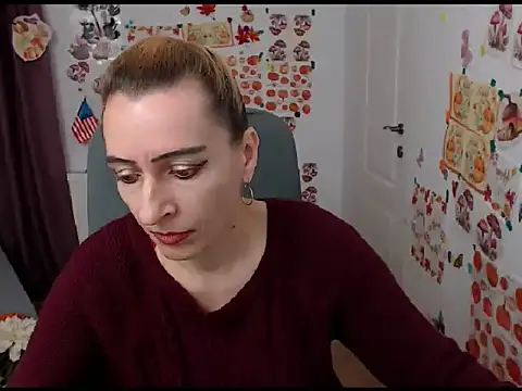 EvelynAngell online show from 09-29-25, 06:07