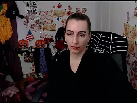EvelynAngell online show from 10-13-25, 09:20
