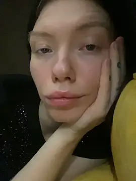 Lisaaa Alisa online show from 12-18-25, 02:12