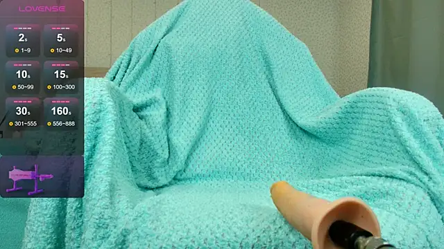 oliviiaa online show from 06-12-26, 12:20