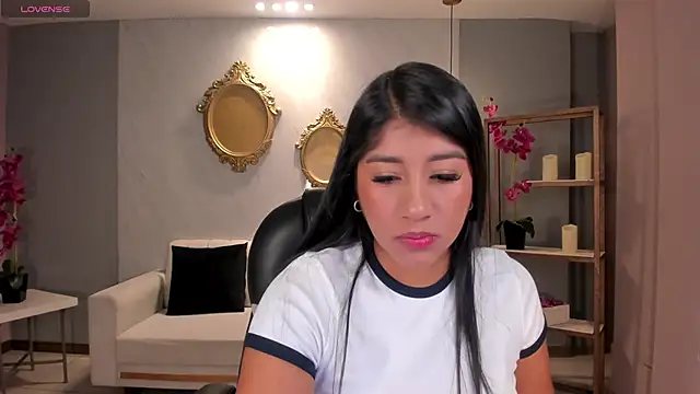 JessicaWilliams1 online show from 09-24-25, 10:29