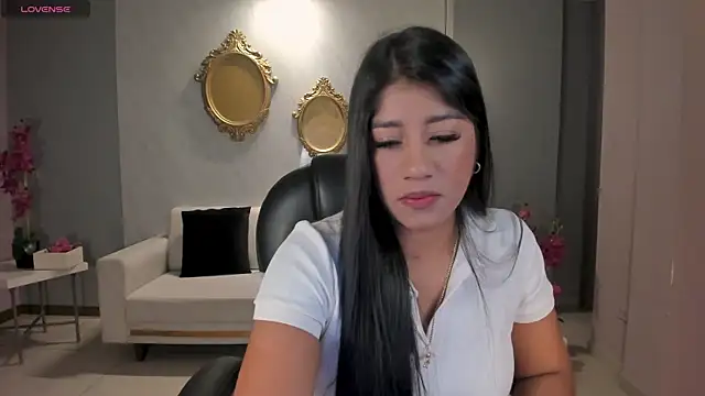 JessicaWilliams1 online show from 09-26-25, 10:08