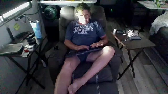 lateniter online show from 04-23-26, 10:12