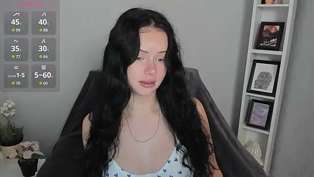 Snapshot of Lori__Hell chatting on 06-16-26, 03:09 Lori Hell online show from 06-16-26, 03:09