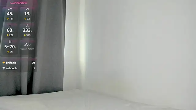 Snapshot of mercedescutee chatting on 12-19-25, 12:45 mercedescutee online show from 12-19-25, 12:45