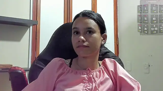 Snapshot of SamanthaWatson chatting on 01-15-25, 04:15 SamanthaWatson online show from 01-15-25, 04:15