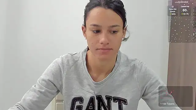 Snapshot of SamanthaWatson chatting on 02-01-25, 01:20 SamanthaWatson online show from 02-01-25, 01:20