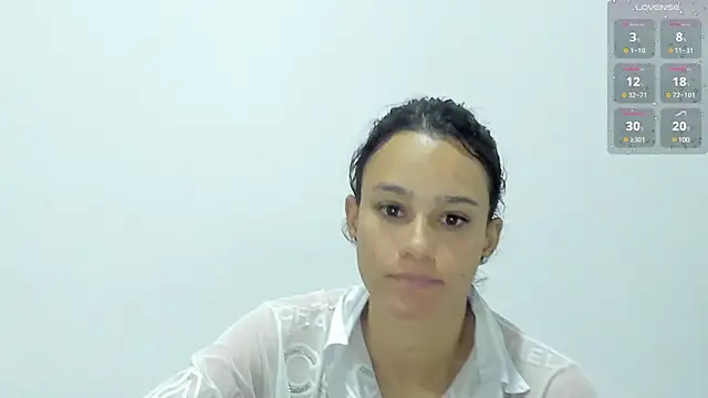 Snapshot of SamanthaWatson chatting on 02-16-25, 05:15 SamanthaWatson online show from 02-16-25, 05:15