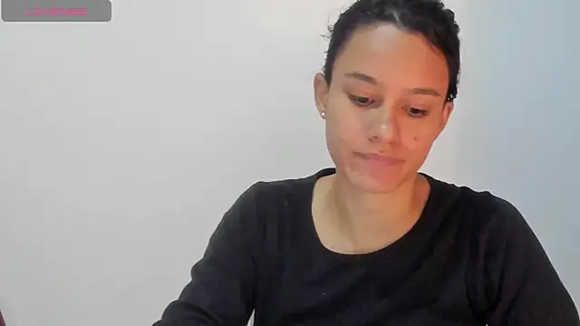 Snapshot of SamanthaWatson chatting on 03-09-25, 02:07 SamanthaWatson online show from 03-09-25, 02:07