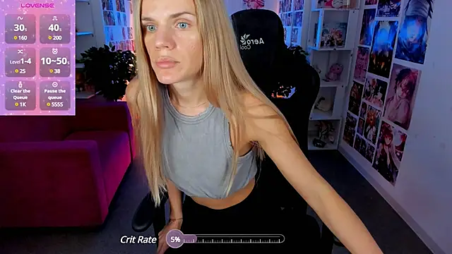 Snapshot of ViollaWise chatting on 03-13-25, 02:01 ViollaWise online show from 03-13-25, 02:01