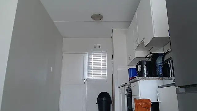 officialkhakes za online show from 11-09-25, 09:07