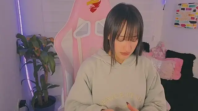 Sara  Ramirez online show from 09-11-25, 03:50