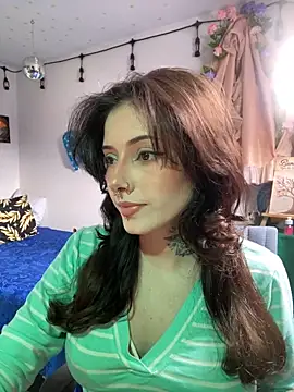 LiliJones  online show from 04-22-26, 05:58