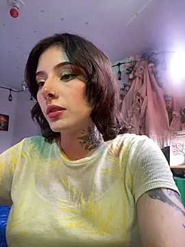 LiliJones  online show from 04-27-26, 06:50