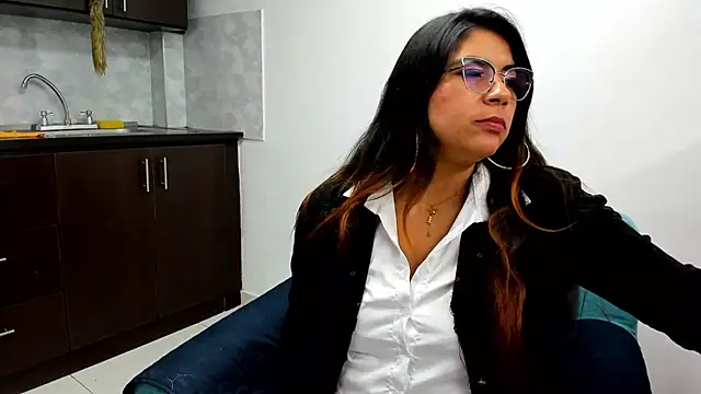 Luna Dumont online show from 02-20-25, 02:13