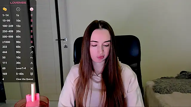 Kimmberr online show from 10-30-25, 06:37